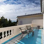 Stylish Art Deco Villa Near The Sea 4 Bdrs Pool And Garage